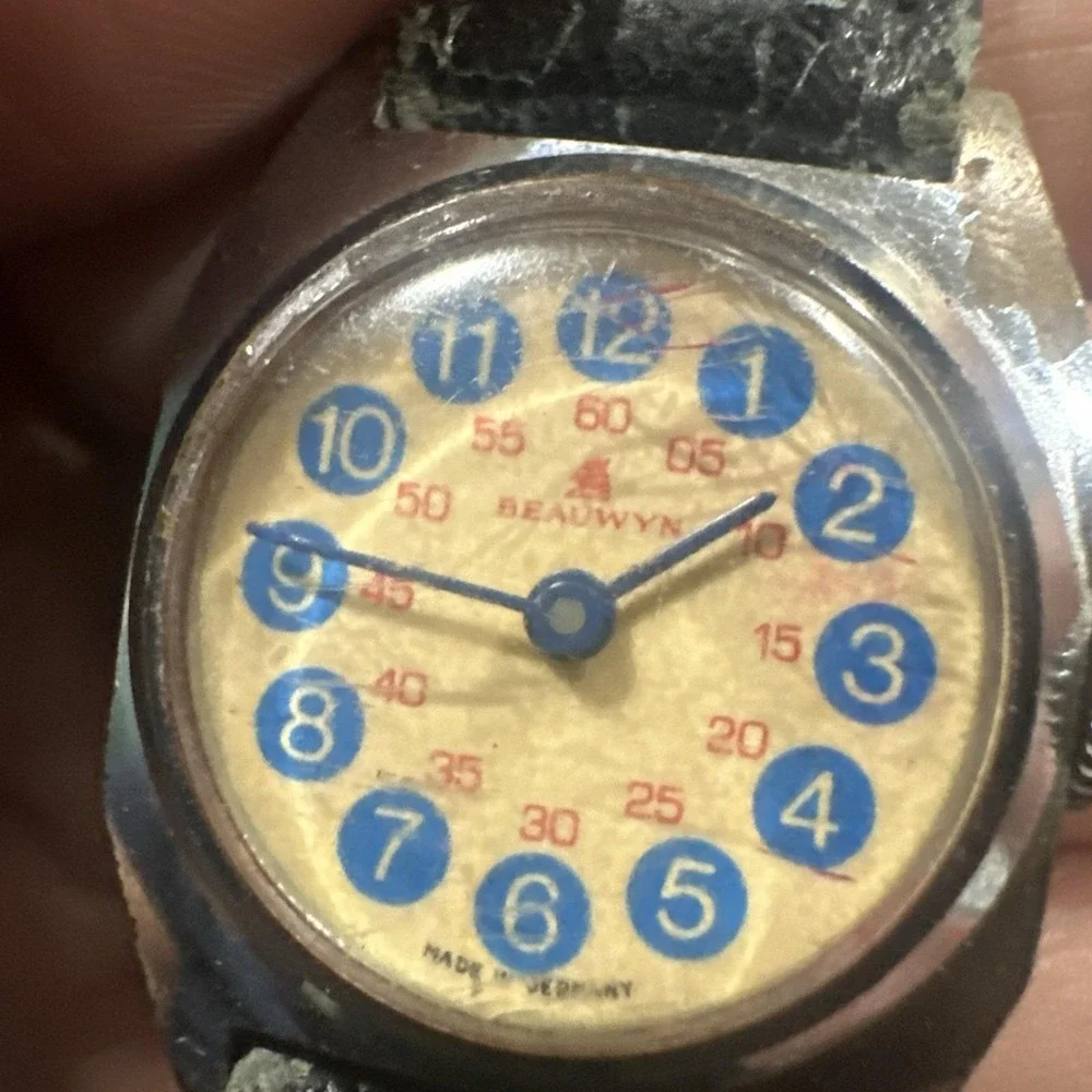 Vintage Rare BEAUWYN Manual Wind Ladies Watch Silver Germany 26mm‎ Read Descrptn